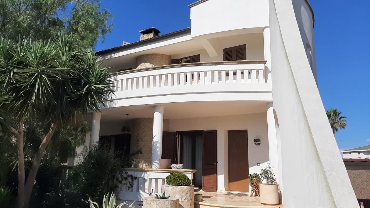 Casa Giulia Hotel Tiggiano Екстериор снимка